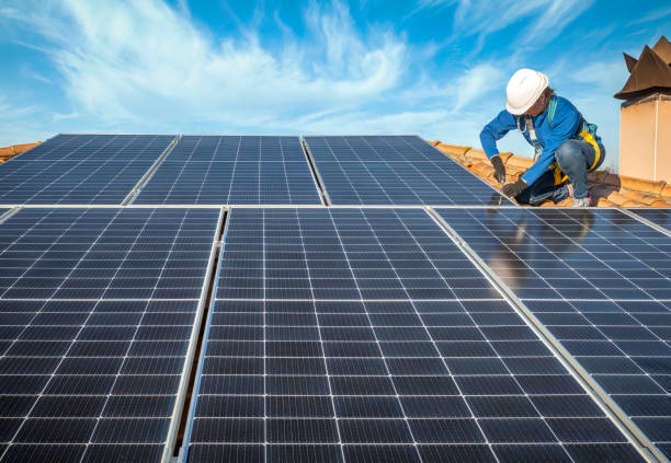 Best Solar Panel Roofing Installation  in Iowa Colony, TX